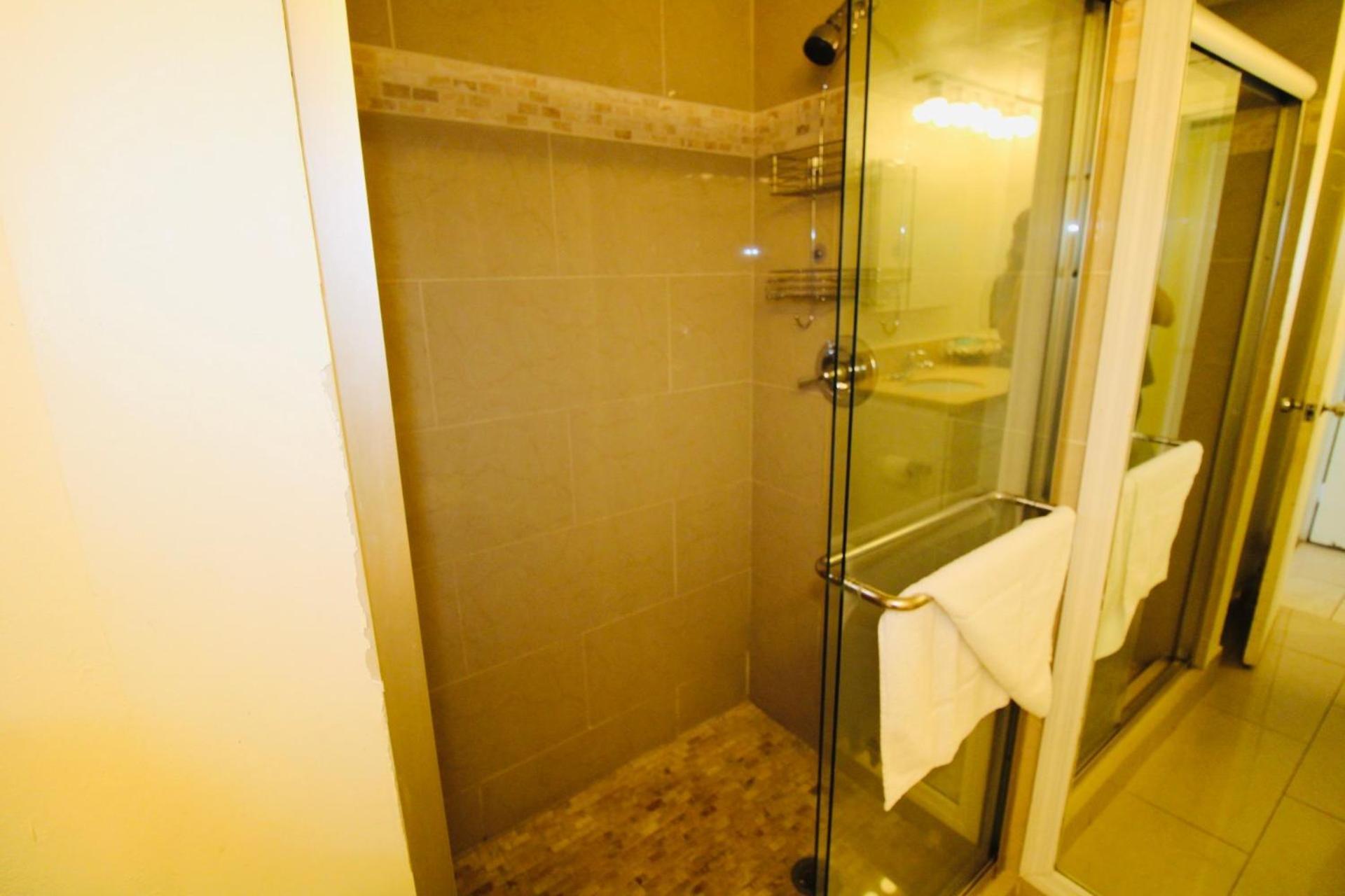 Alexander 1211 Beachfront Condo With Direct Beach Access, 2 Pools, Sauna, Gym Miami Beach Esterno foto